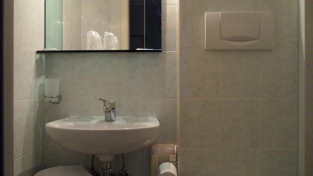 Hotel Locanda Ca' Foscari Venice Room photo