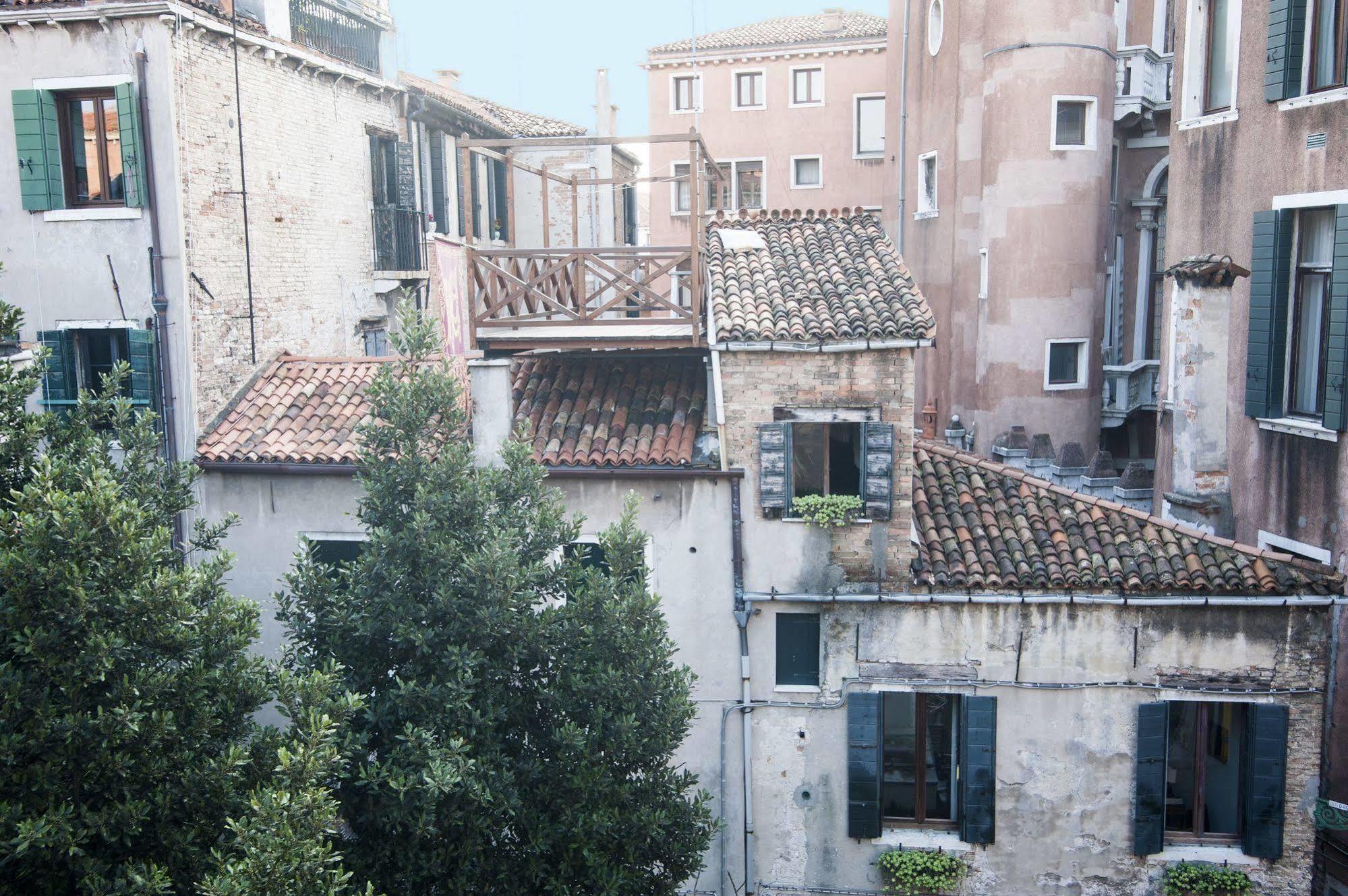 Hotel Locanda Ca' Foscari Venice Exterior photo